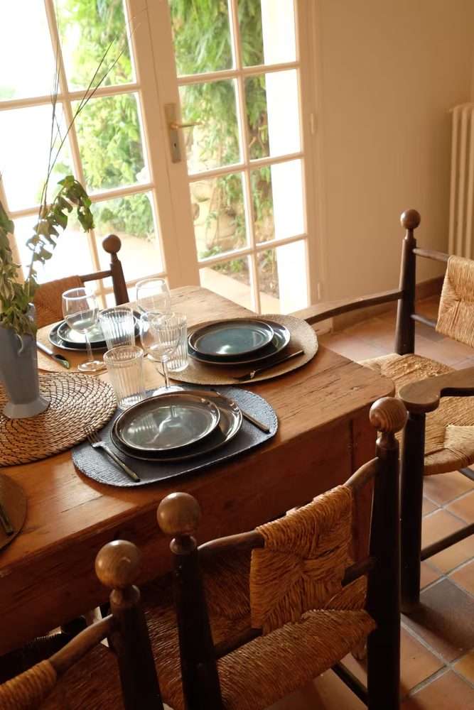Table dressée intérieur